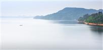 静湖