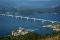 一桥飞架千岛湖