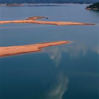 湖岸