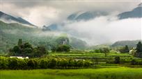 美丽小山村