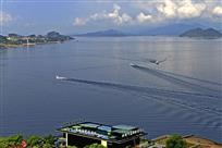 湖光山色