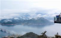 雾眬岛屿