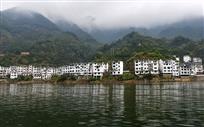湖畔民居（2）