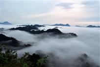 霞源山雾景