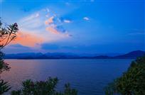 湖光山色