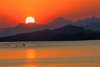 夕阳西下千岛湖