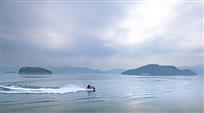 驰骋千岛湖