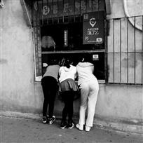 小吃店的顾客