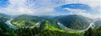 《碧水秀双峰》