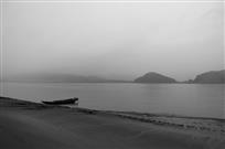 江岸听雨