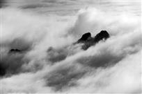 惊涛拍岸