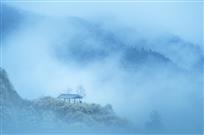 亭外云山