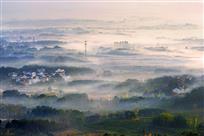 《飘过山村的雾》