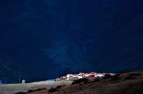 阳光照射的房子