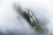 雾锁云梯
