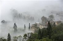 云雾缭绕似仙境