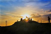 追踪日落的攝影人