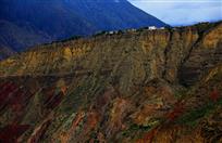 我家住在高高的山岗上