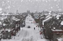 古城飞雪