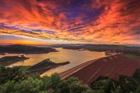 彩云漫天小浪底