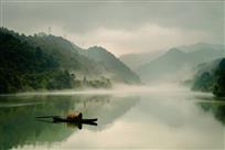 雾漫小东江