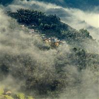 雾里山村