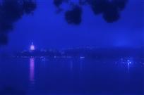 雷峰塔下三潭秀