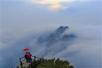 流连忘返白石山