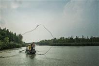 白云烟雨景色美