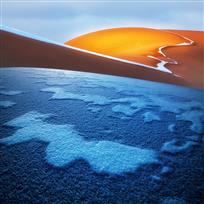 深秋初雪承美色