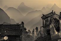 开门见山古瑶寨