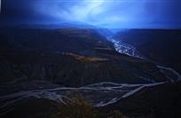 烟雨峡谷