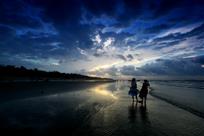 滨海晨曲