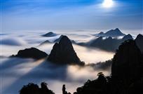 月下黄山景