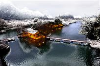 画得“白雪”缀桃江