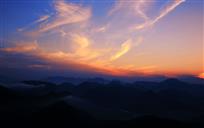 青山飞霞
