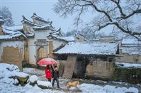 古宅雪韵
