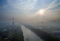 晨光一曲雾中来