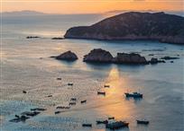 夕阳下的港湾