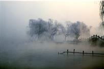 水墨明湖