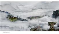 白云深处山村美