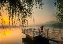 晨练九龙湖