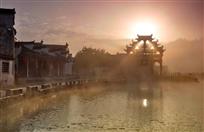 牌坊晨光