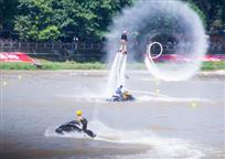 水龙腾空
