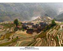 在那遥远的小山村