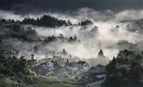 山村云雾