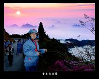 《重走长征路》