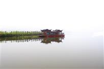 《雾锁天泉湖》