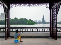 《绘就家乡好风光》