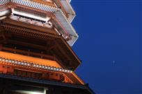 《明月映古塔》